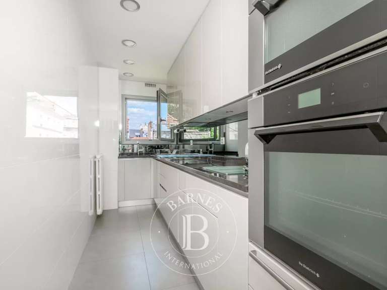 Appartement Saint-Mandé - 3 chambres - 124m²