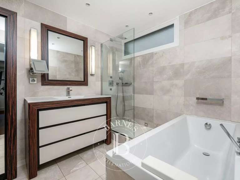 Appartement Saint-Mandé - 3 chambres - 124m²