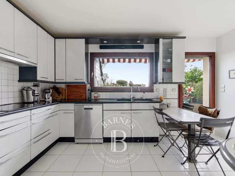 Appartement Saint-Mandé - 4 chambres - 262m²