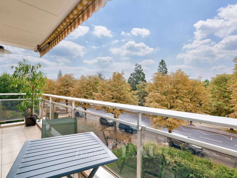 Appartement Saint-Mandé - 2 chambres - 77m²