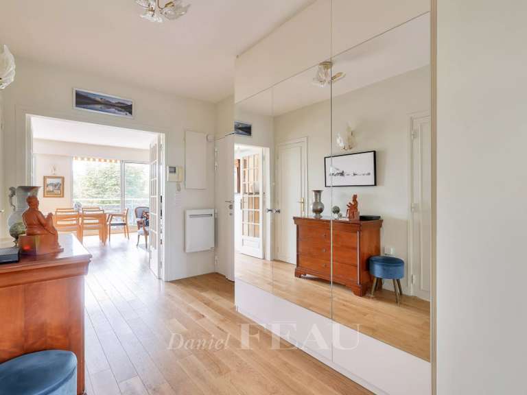 Appartement Saint-Mandé - 2 chambres - 77m²