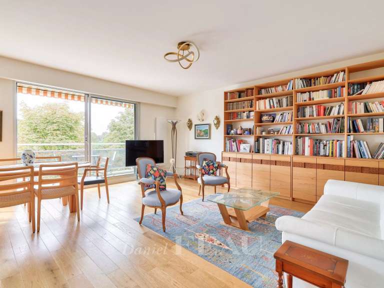 Appartement Saint-Mandé - 2 chambres - 77m²