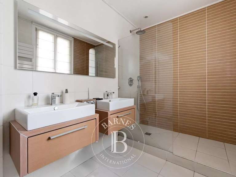 Appartement Saint-Mandé - 3 chambres - 124m²