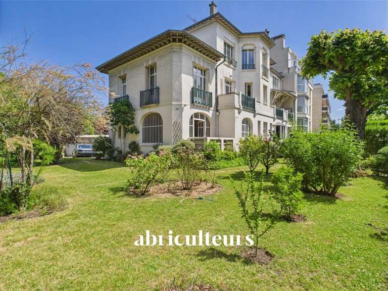 Appartement Saint-Mandé - 4 chambres - 165m²