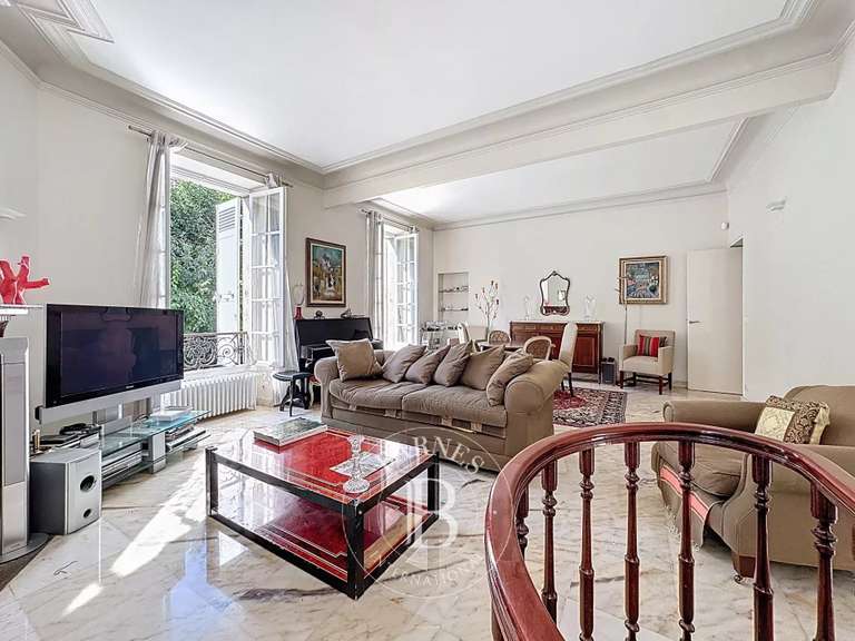Appartement Saint-Mandé - 3 chambres - 113m²