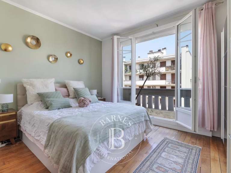 Appartement Saint-Mandé - 5 chambres - 174m²