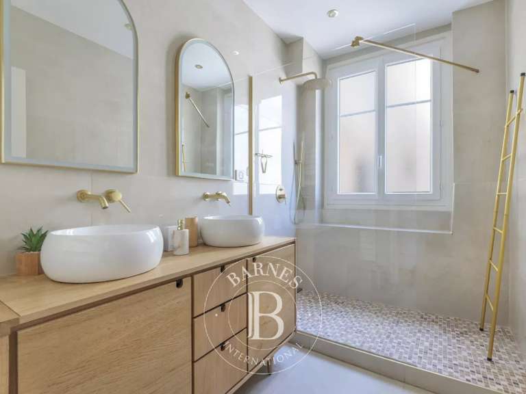 Appartement Saint-Mandé - 5 chambres - 174m²