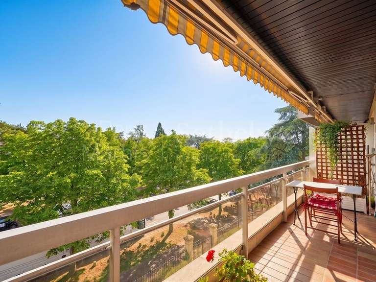 Appartement Saint-Mandé - 1 chambre - 72m²