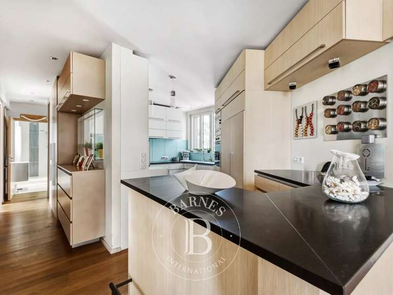 Appartement Saint-Mandé - 3 chambres - 125m²