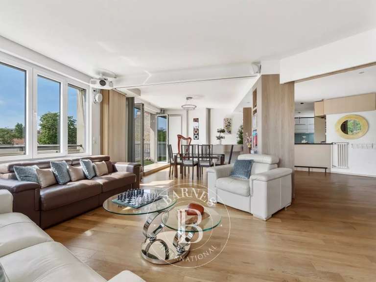 Appartement Saint-Mandé - 3 chambres - 125m²