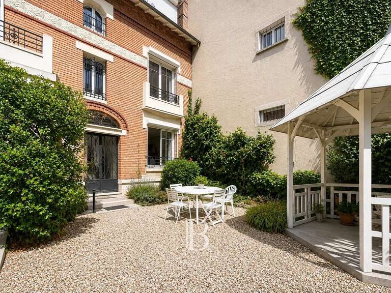 Maison Saint-Mandé - 7 chambres - 480m²