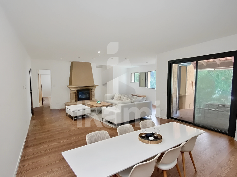 Maison Saint-Mandrier-sur-Mer - 5 chambres - 181m²