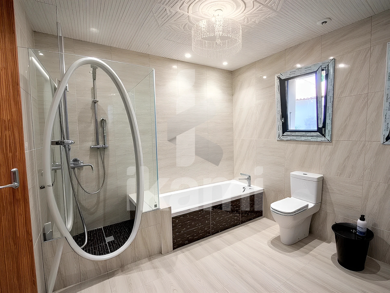 Maison Saint-Mandrier-sur-Mer - 5 chambres - 181m²