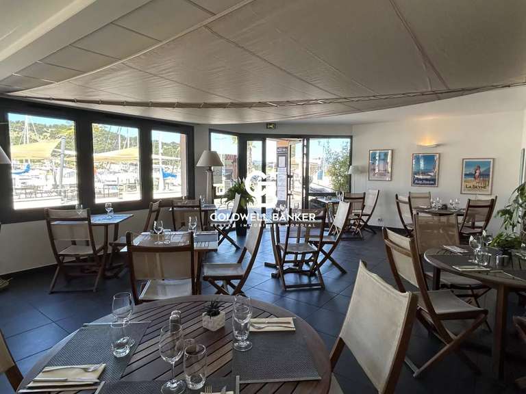 Property Saint-Mandrier-sur-Mer - 1 bedroom - 329m²