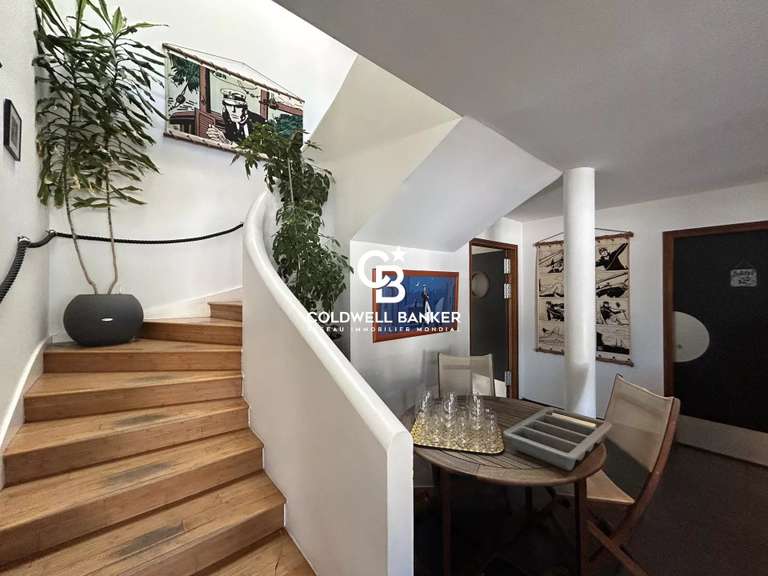 Property Saint-Mandrier-sur-Mer - 1 bedroom - 329m²