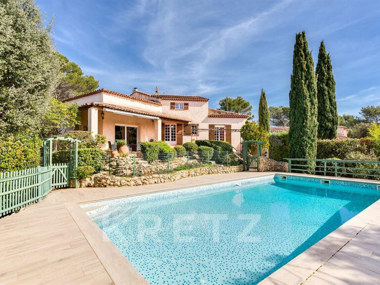 House Saint-Marc-Jaumegarde - 5 bedrooms - 320m²