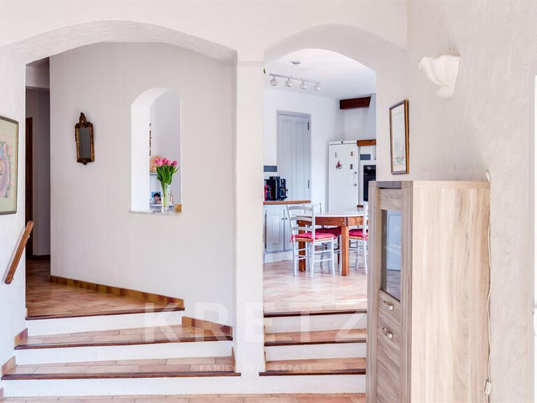 House Saint-Marc-Jaumegarde - 5 bedrooms - 320m²