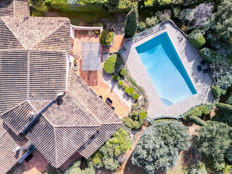 House Saint-Marc-Jaumegarde - 5 bedrooms - 320m²