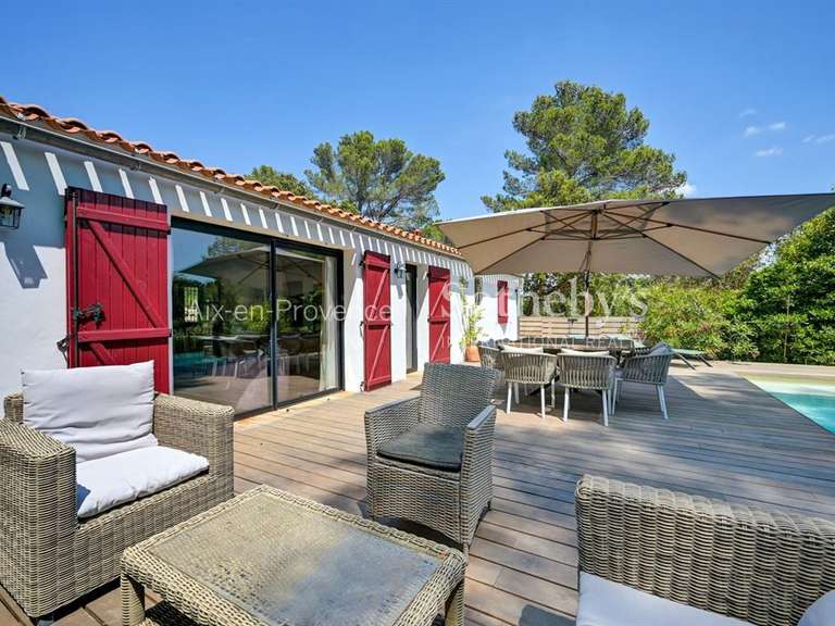 Maison Saint-Marc-Jaumegarde - 3 chambres - 117m²