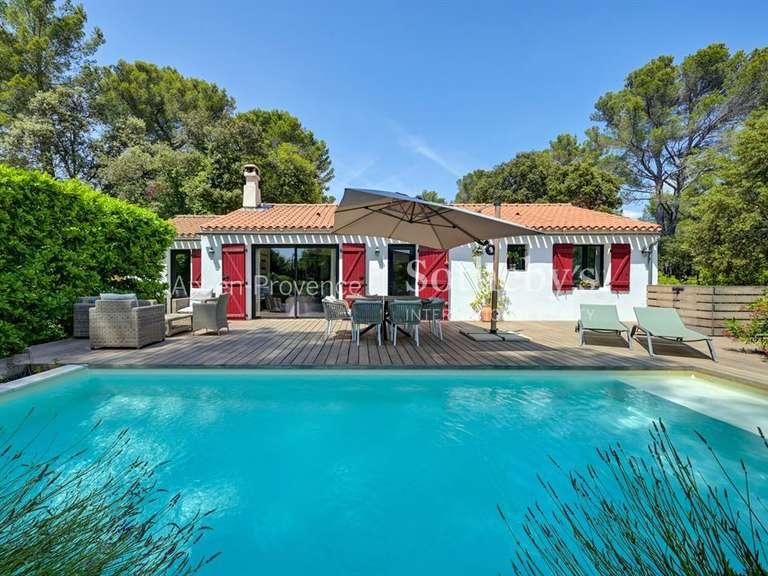 Maison Saint-Marc-Jaumegarde - 3 chambres - 117m²