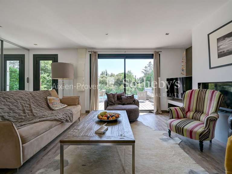 Maison Saint-Marc-Jaumegarde - 3 chambres - 117m²