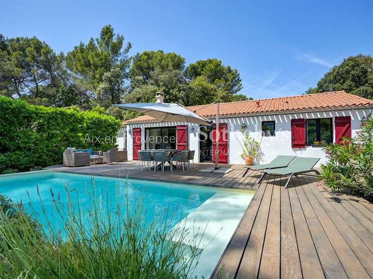 Maison Saint-Marc-Jaumegarde - 3 chambres - 117m²