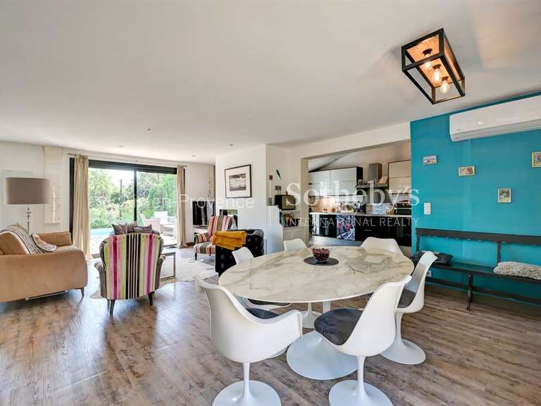 Maison Saint-Marc-Jaumegarde - 3 chambres - 117m²