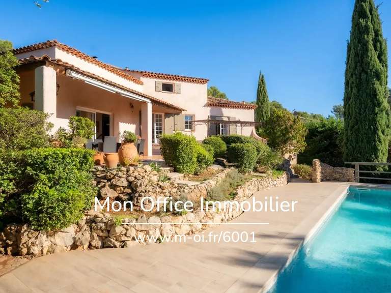 House Saint-Marc-Jaumegarde - 5 bedrooms - 225m²