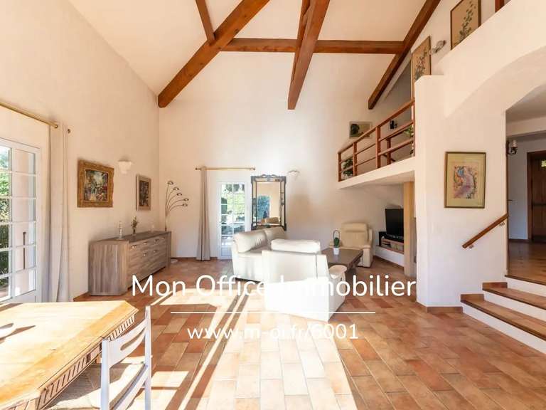 House Saint-Marc-Jaumegarde - 5 bedrooms - 225m²