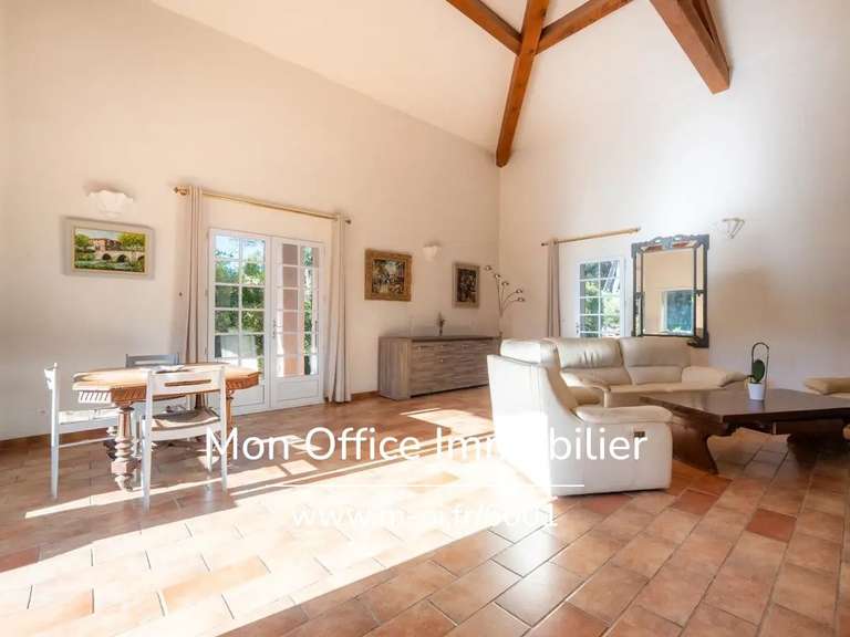 House Saint-Marc-Jaumegarde - 5 bedrooms - 225m²