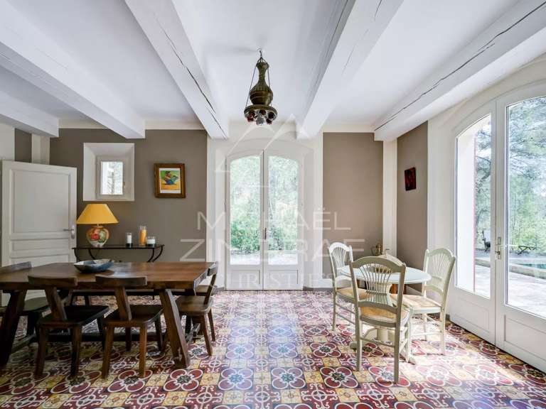 Maison Saint-Marc-Jaumegarde - 4 chambres - 290m²