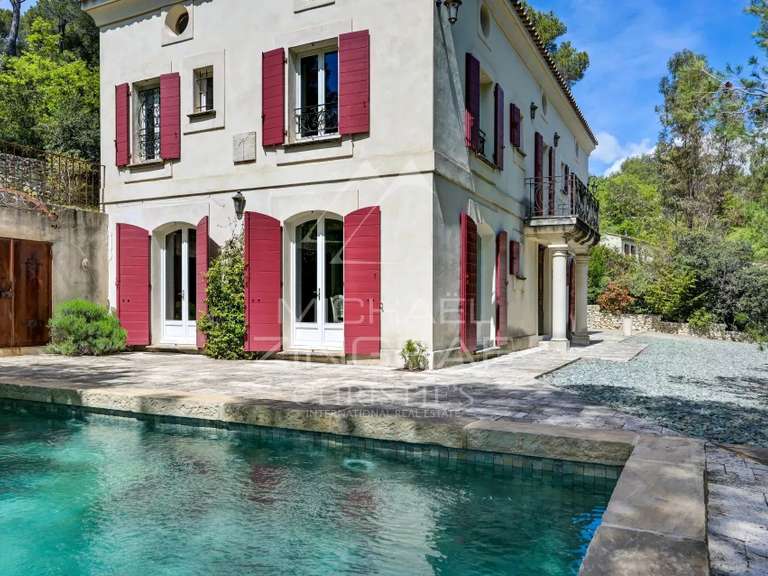 Maison Saint-Marc-Jaumegarde - 4 chambres - 290m²