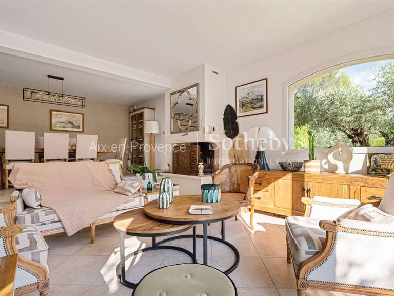 Maison Saint-Marc-Jaumegarde - 4 chambres - 220m²