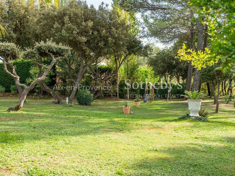 Maison Saint-Marc-Jaumegarde - 4 chambres - 220m²