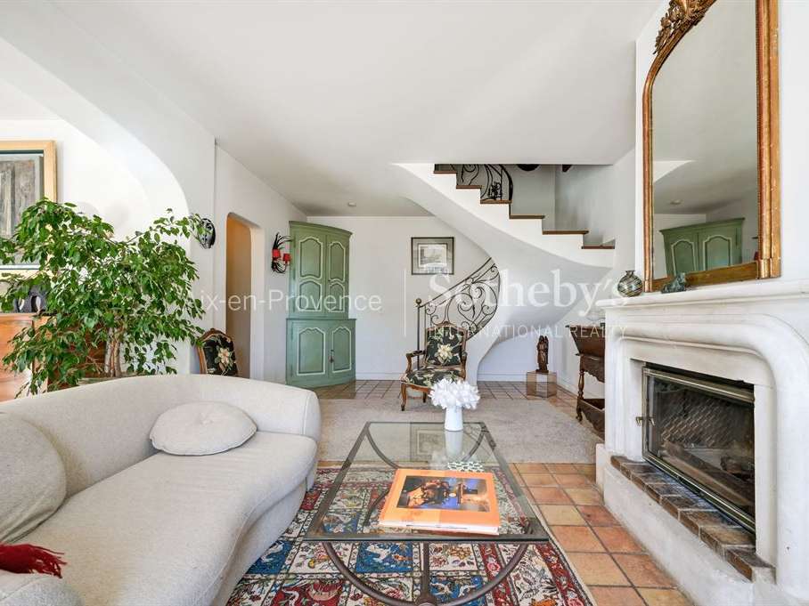 Maison Saint-Marc-Jaumegarde