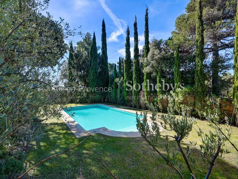 Maison Saint-Marc-Jaumegarde - 6 chambres - 300m²