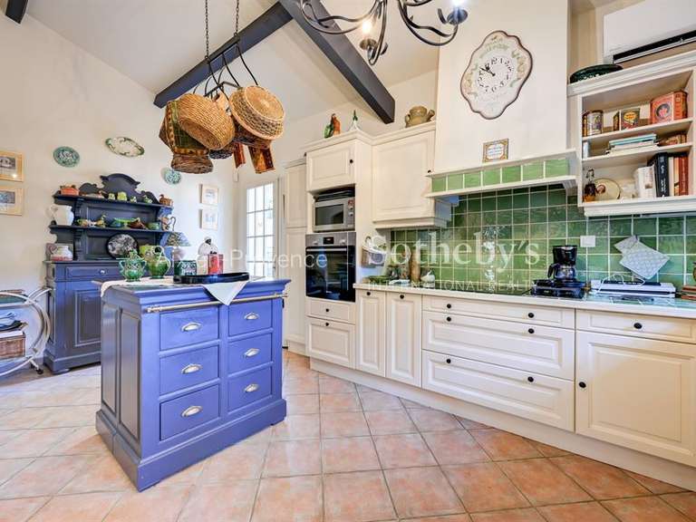 Maison Saint-Marc-Jaumegarde - 6 chambres - 300m²