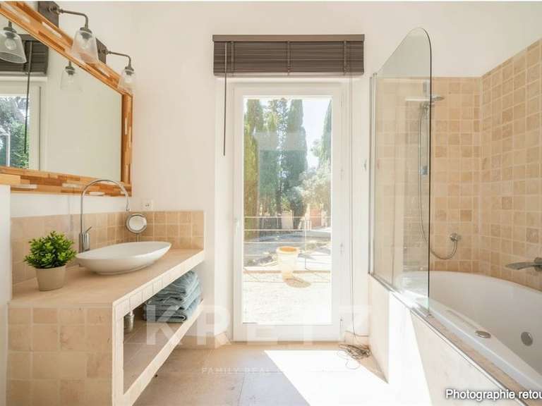 Maison Saint-Marc-Jaumegarde - 4 chambres - 222m²