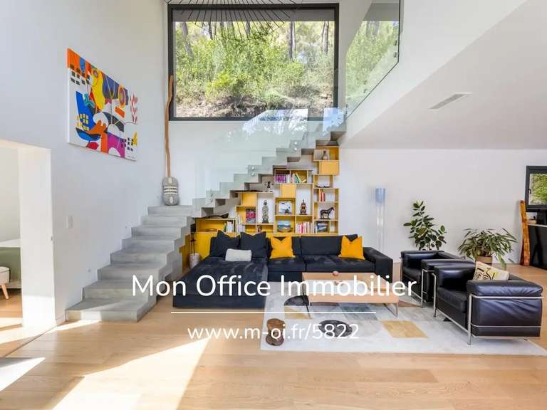 Maison Saint-Marc-Jaumegarde - 4 chambres - 178m²