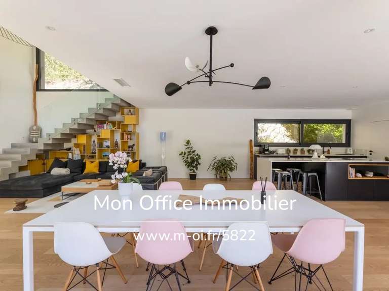 Maison Saint-Marc-Jaumegarde - 4 chambres - 178m²