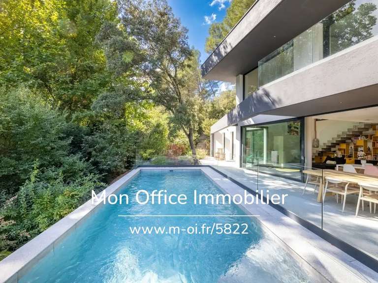 Maison Saint-Marc-Jaumegarde - 4 chambres - 178m²