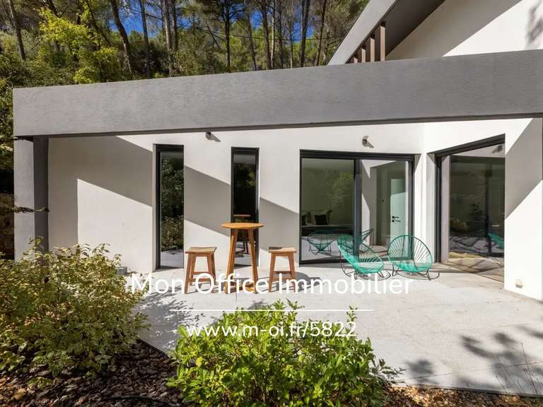Maison Saint-Marc-Jaumegarde - 4 chambres - 178m²