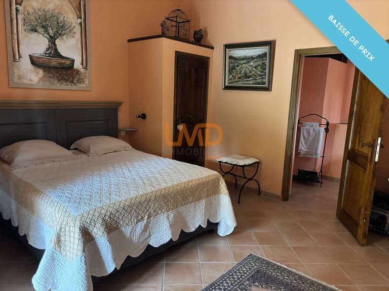 Maison Saint-Marc-Jaumegarde - 5 chambres - 240m²