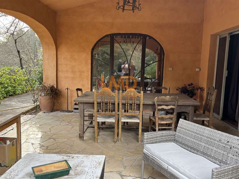 House Saint-Marc-Jaumegarde - 5 bedrooms - 240m²