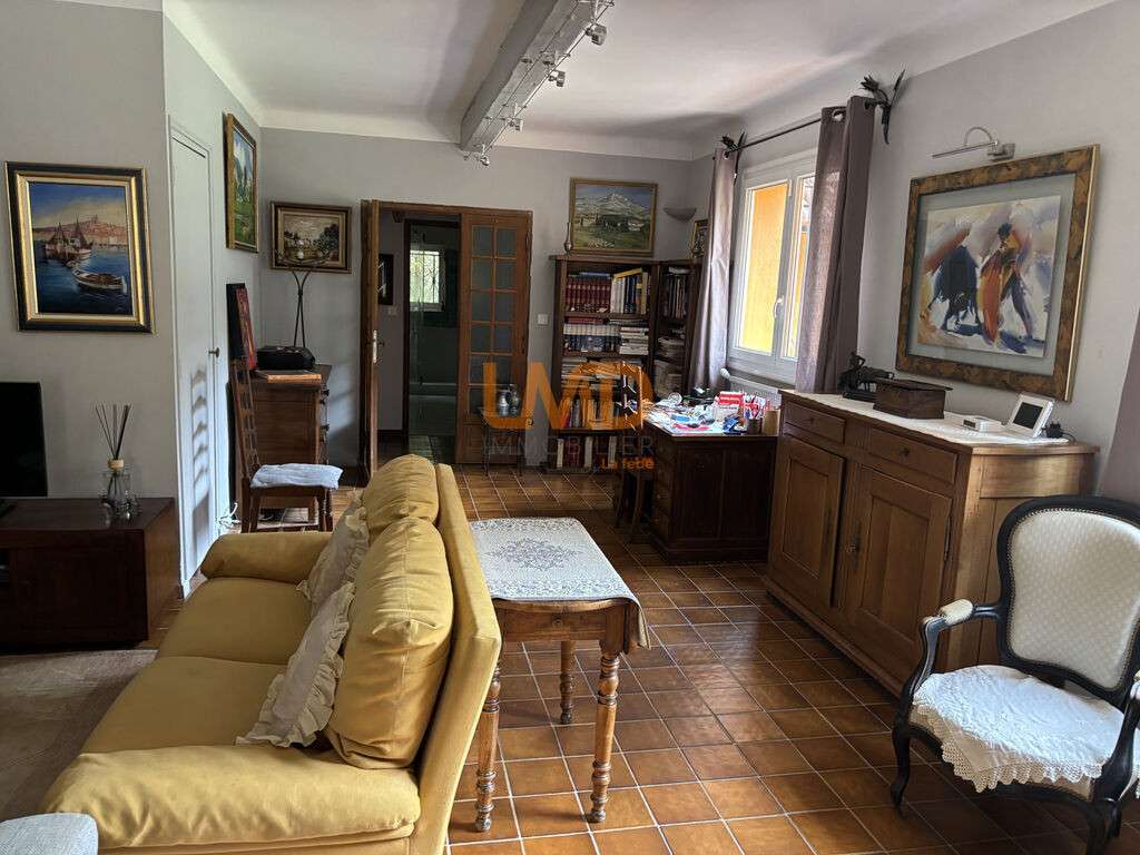 House Saint-Marc-Jaumegarde