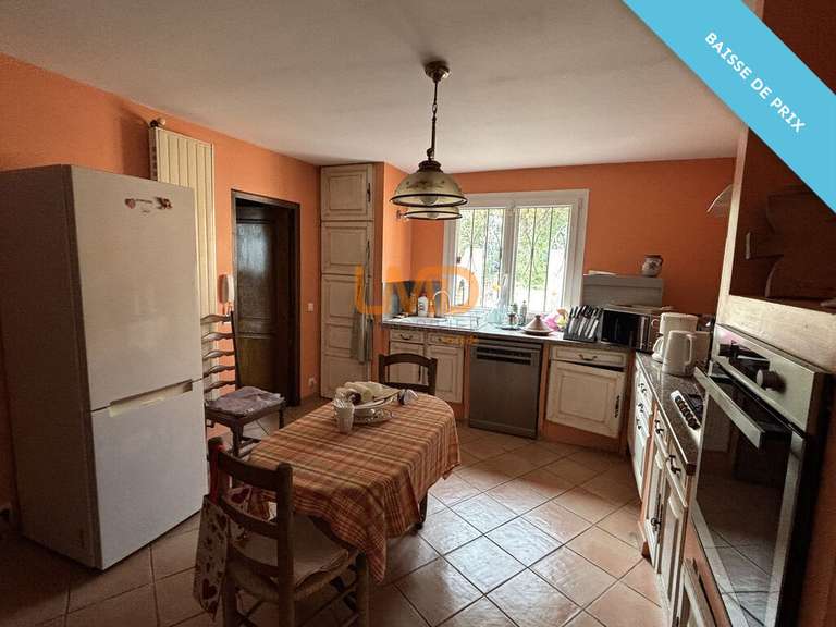 Maison Saint-Marc-Jaumegarde - 5 chambres - 240m²