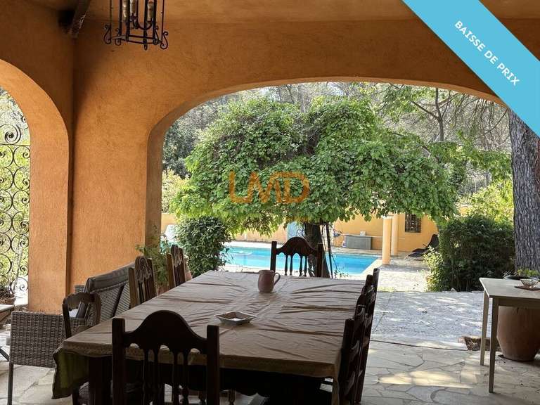 Maison Saint-Marc-Jaumegarde - 6 chambres - 240m²