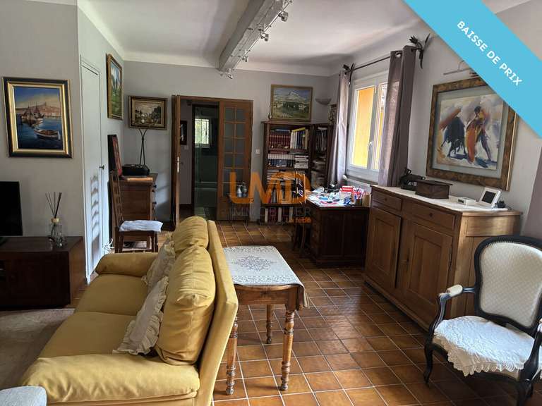 Maison Saint-Marc-Jaumegarde - 5 chambres - 240m²