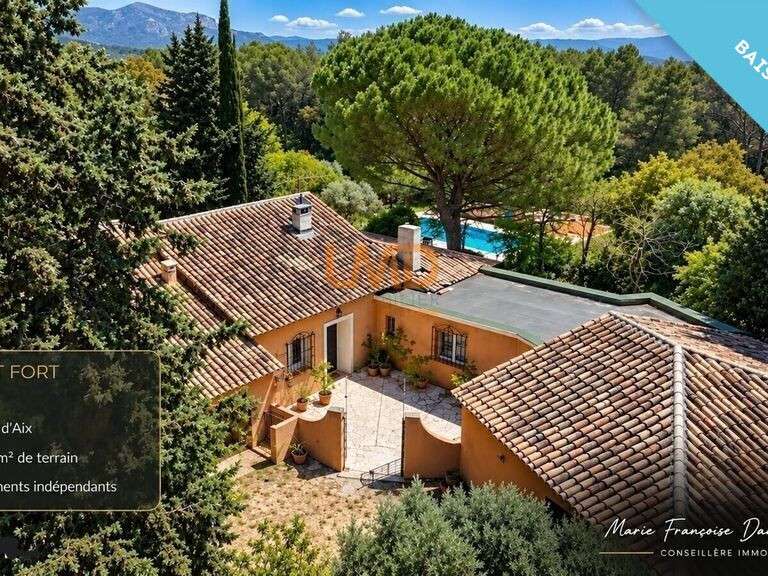Maison Saint-Marc-Jaumegarde - 6 chambres - 240m²