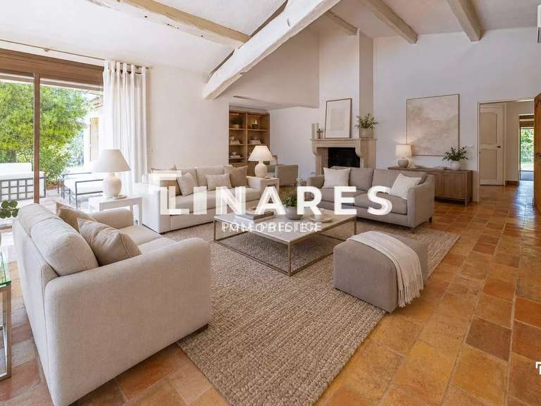 Maison Saint-Marc-Jaumegarde - 7 chambres - 457m²